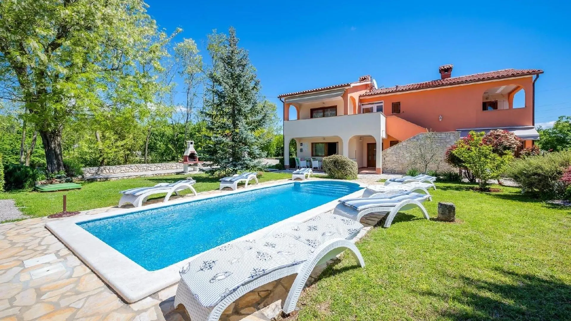 Ferienhaus Mit Privatpool Fuer 8 Personen Ca 240 Qm In Vrecari, Istrien Ostkueste Von Istrien Nedeščina 0*,
