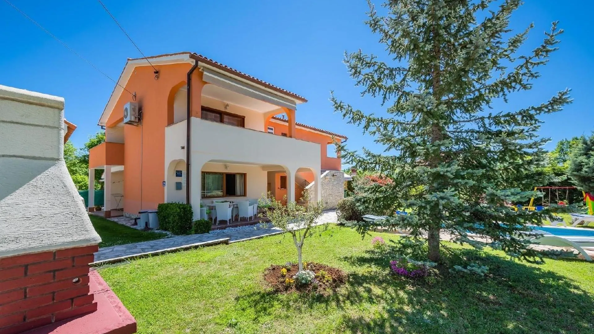 Semesterbostad Ferienhaus Mit Privatpool Fuer 8 Personen Ca 240 Qm In Vrecari, Istrien Ostkueste Von Istrien Nedeščina Kroatien