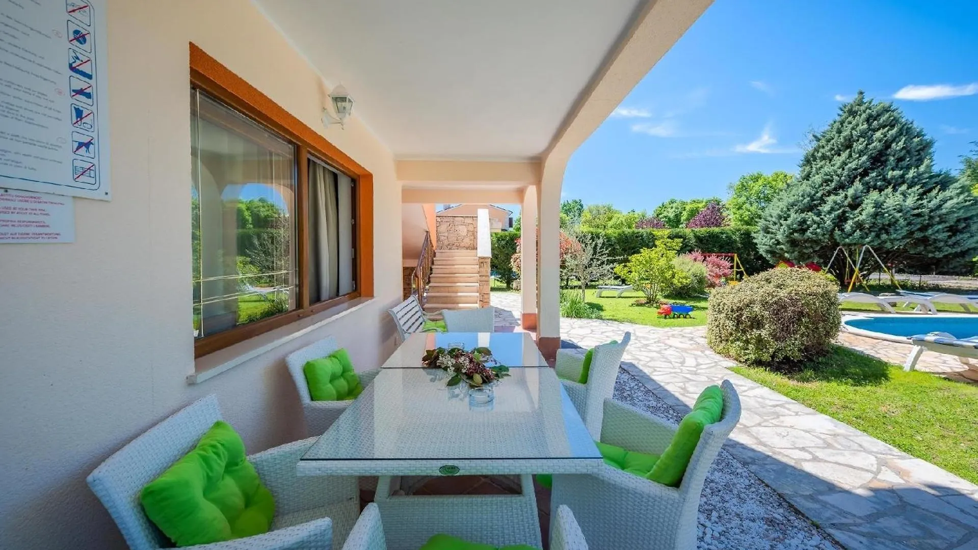 Semesterbostad Ferienhaus Mit Privatpool Fuer 8 Personen Ca 240 Qm In Vrecari, Istrien Ostkueste Von Istrien Nedeščina